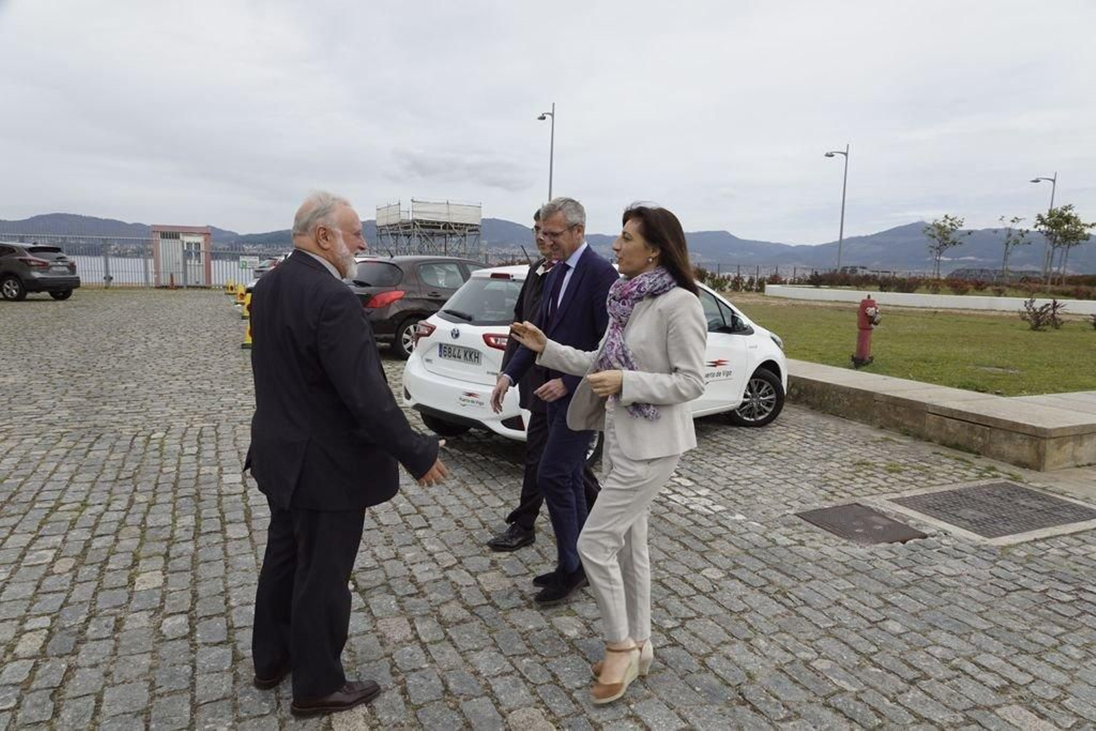 Enrique López Veiga, con la conselleira Ángeles Vázquez y el vicepresidente Alfonso Rueda.