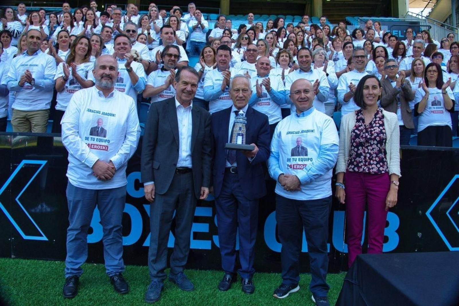 La despedida de Joaquín González contó con Abel Caballero.