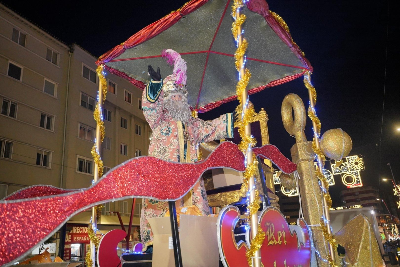 La Cabalgata de los Reyes en Vigo 2024. // J.V. Landín