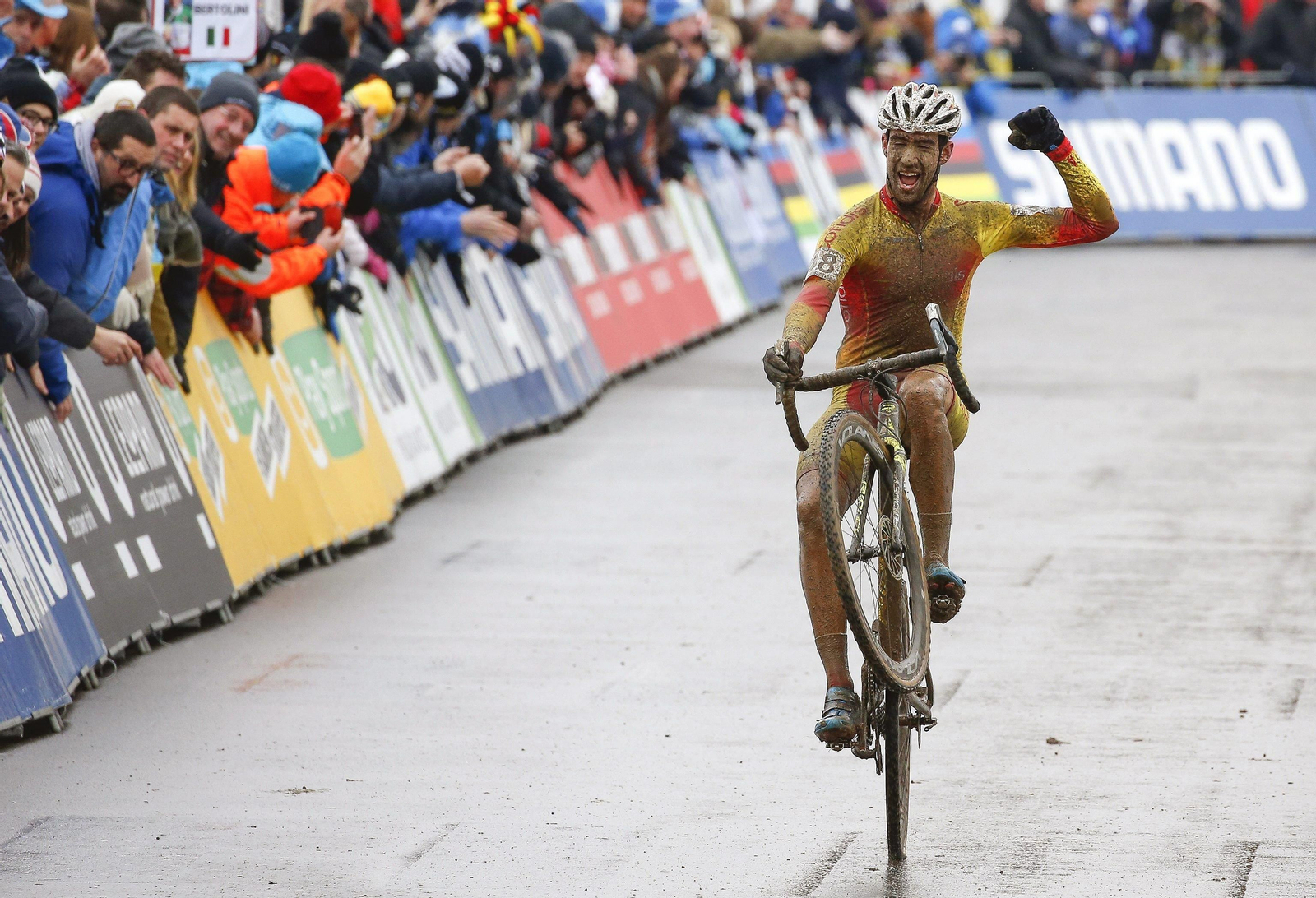 Felipe Orts celebra su segundo puesto en el Campeonato del Mundo.