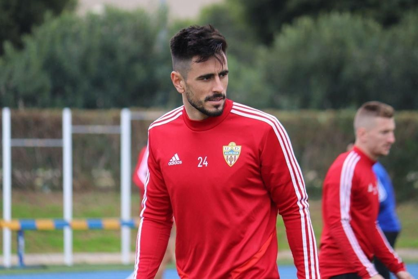 David Costas lucirá el dorsal número 24 en el Almería.