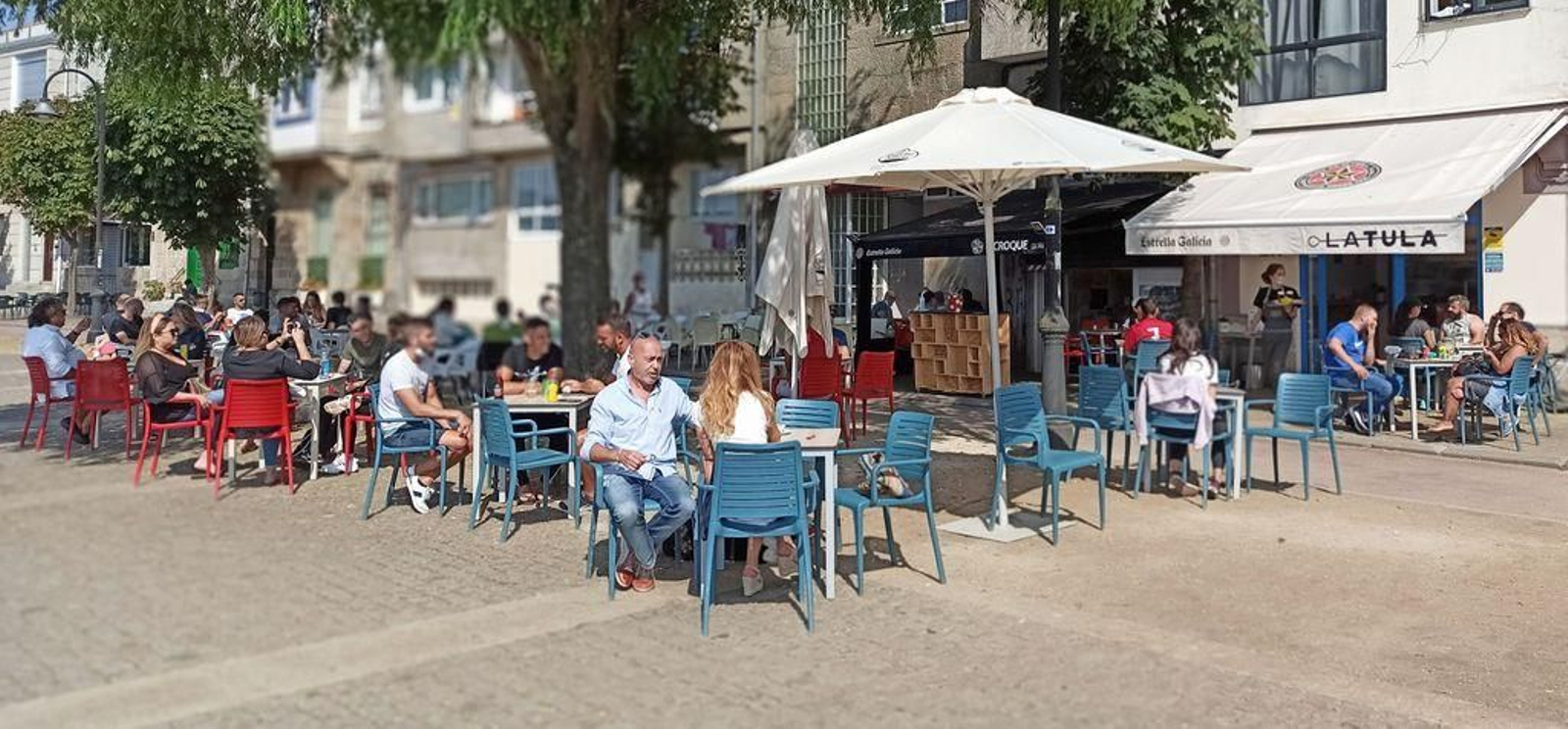 Las mascarillas se instalaron en los arenales pero su uso aún no se ha generalizado en terrazas.