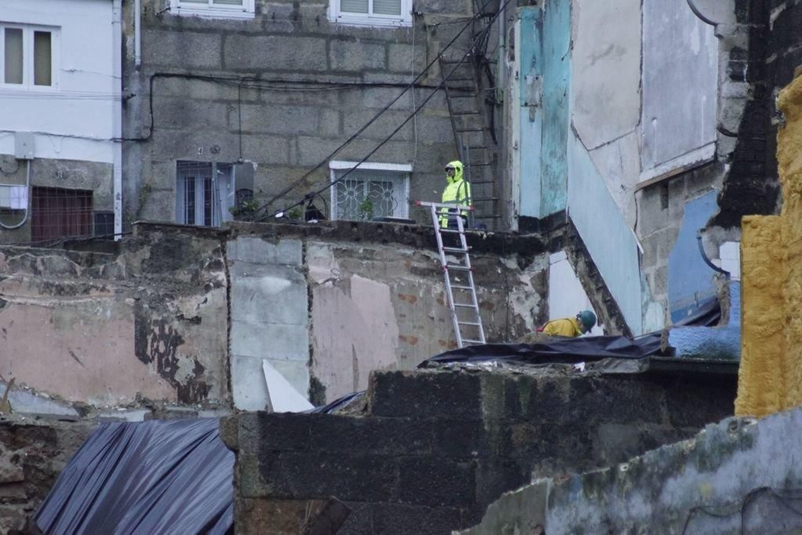 Ya no queda nada del edificio del número 5 de Praza do Peñasco.