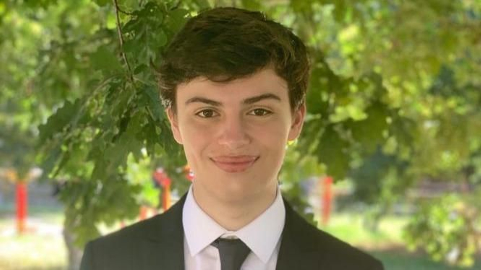 Diego Sánchez PInzón, en su graduación en el colegio Rosalía de Castro.