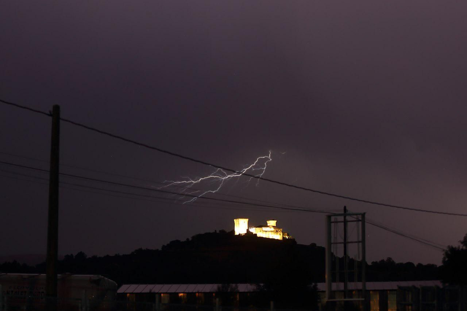 Las tormentas eléctricas iluminaron Ourense // Alberte