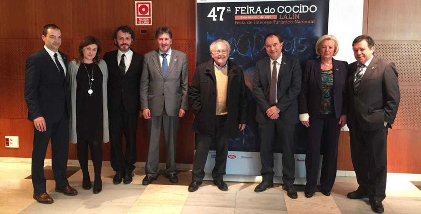 El concejal de Turismo, Mónica Castelao, Manoel Carrete, el  presidente de Hotusa o chantadino Amancio, Eduardo Punset, el alcalde de Lalín, Xosé Crespo, y el matrimonio Iglesias ( propietarios de Rías de Galicia).