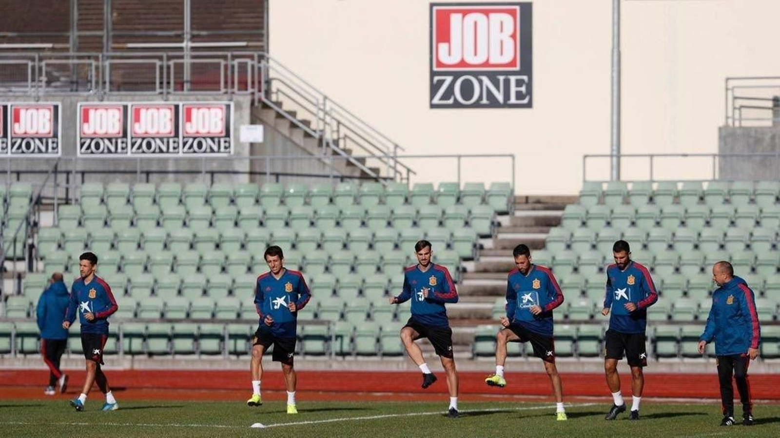 Jugadores de la selección española, en el entrenamiento de ayer en la capital noruega.