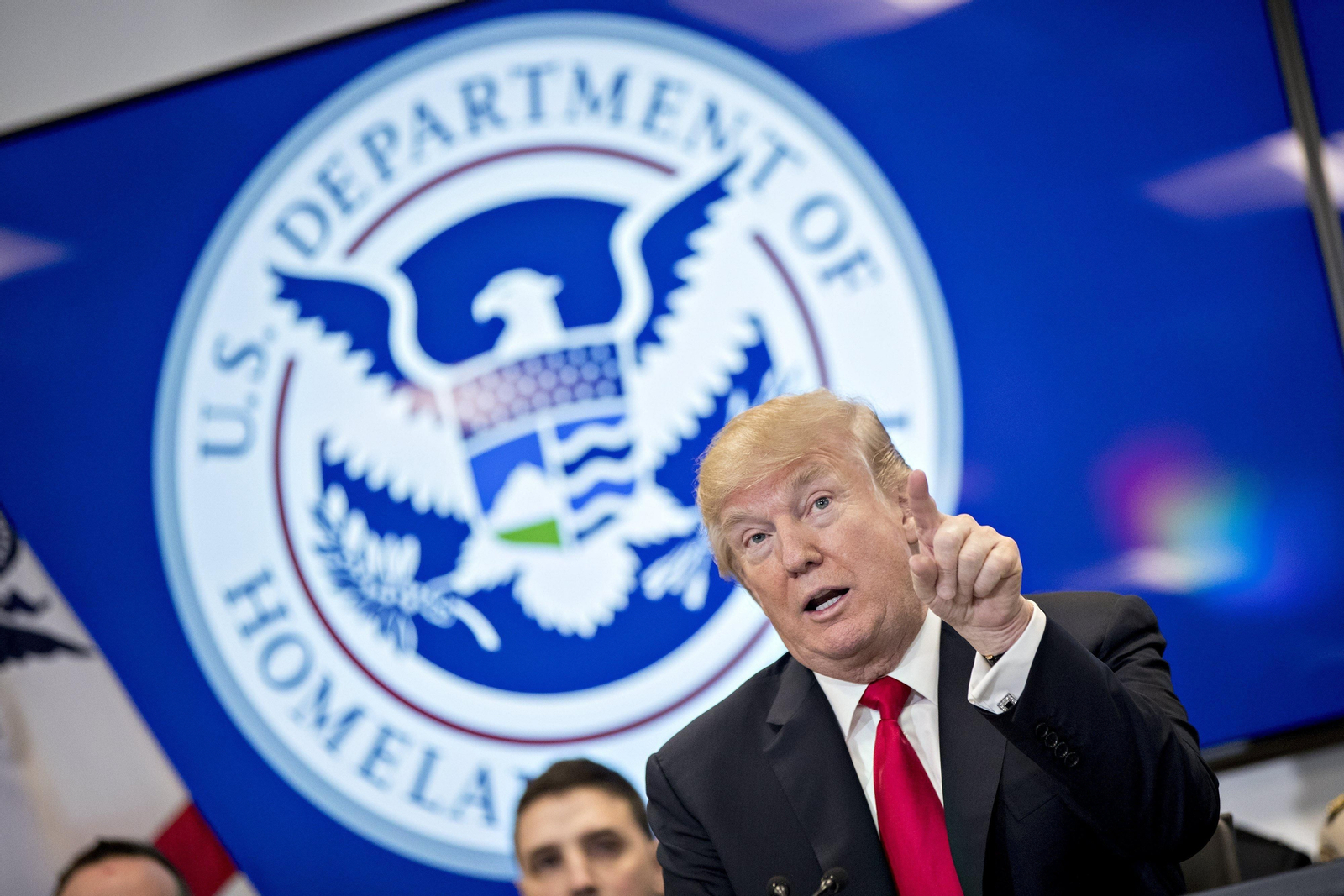 Trump, en un acto con agentes de frontera, en Sterling (Virginia).