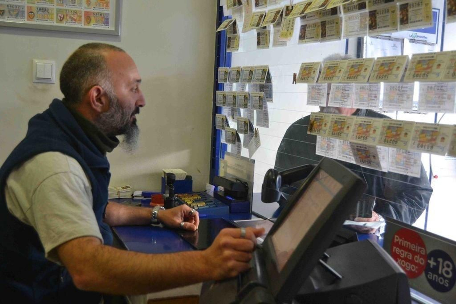 El lotero Álvarez Iglesias cree que el ganador es de la zona.