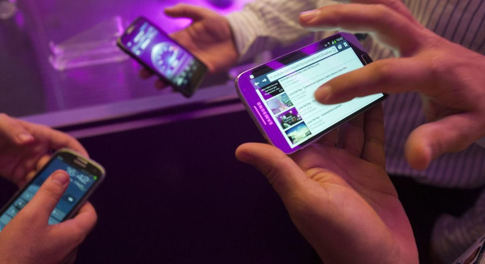 teléfonos-móviles-4G-archivo-Efefuturo