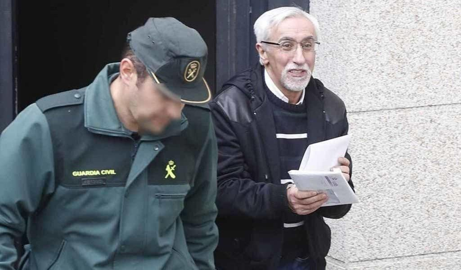 Carlos I.P., de 56 años, será juzgado primero en la Audiencia y luego en el Penal de Vigo.