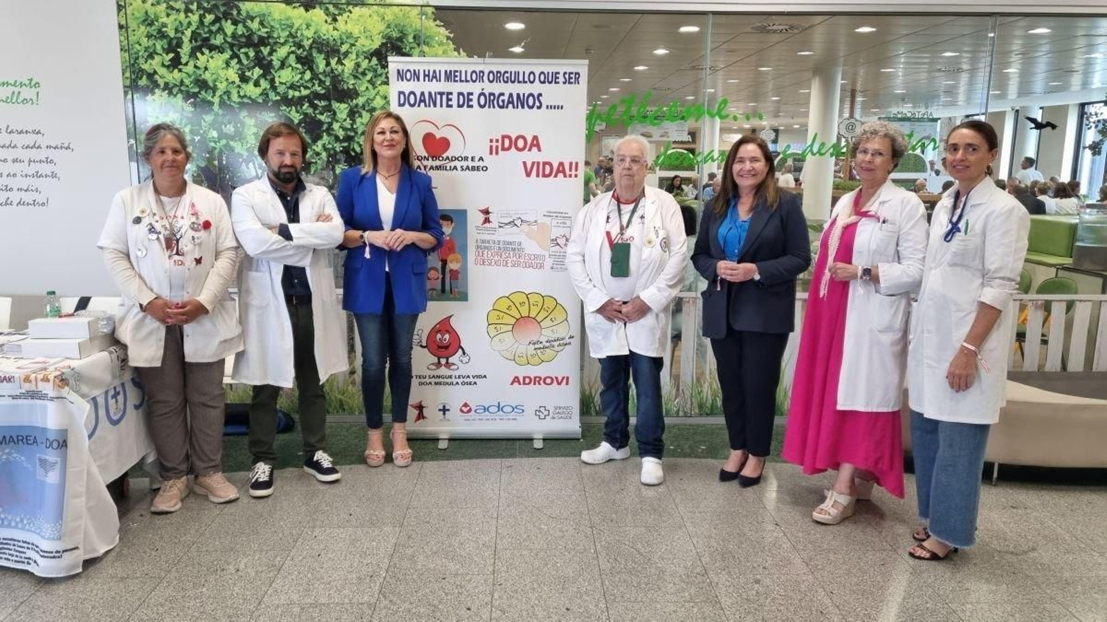 Miembros de la Asociación de Donantes y Receptores de Órganos, ayer en el Cunqueiro.
