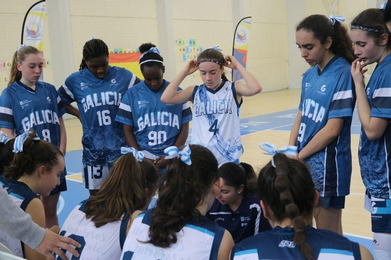 Las selecciones gallegas buscan el pase de ronda en Huelva.