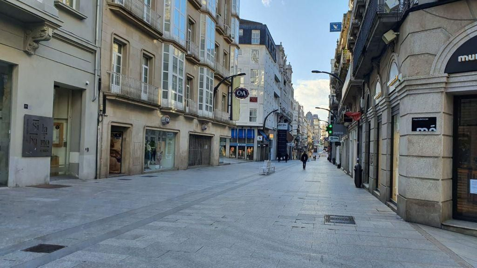 El comercio está totalmente cerrado desde hace días en Vigo.