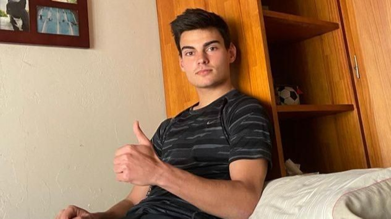 Yelco Alfaya, goleador de la selección gallega en la Copa de las Regiones, está recluido en su habitación.