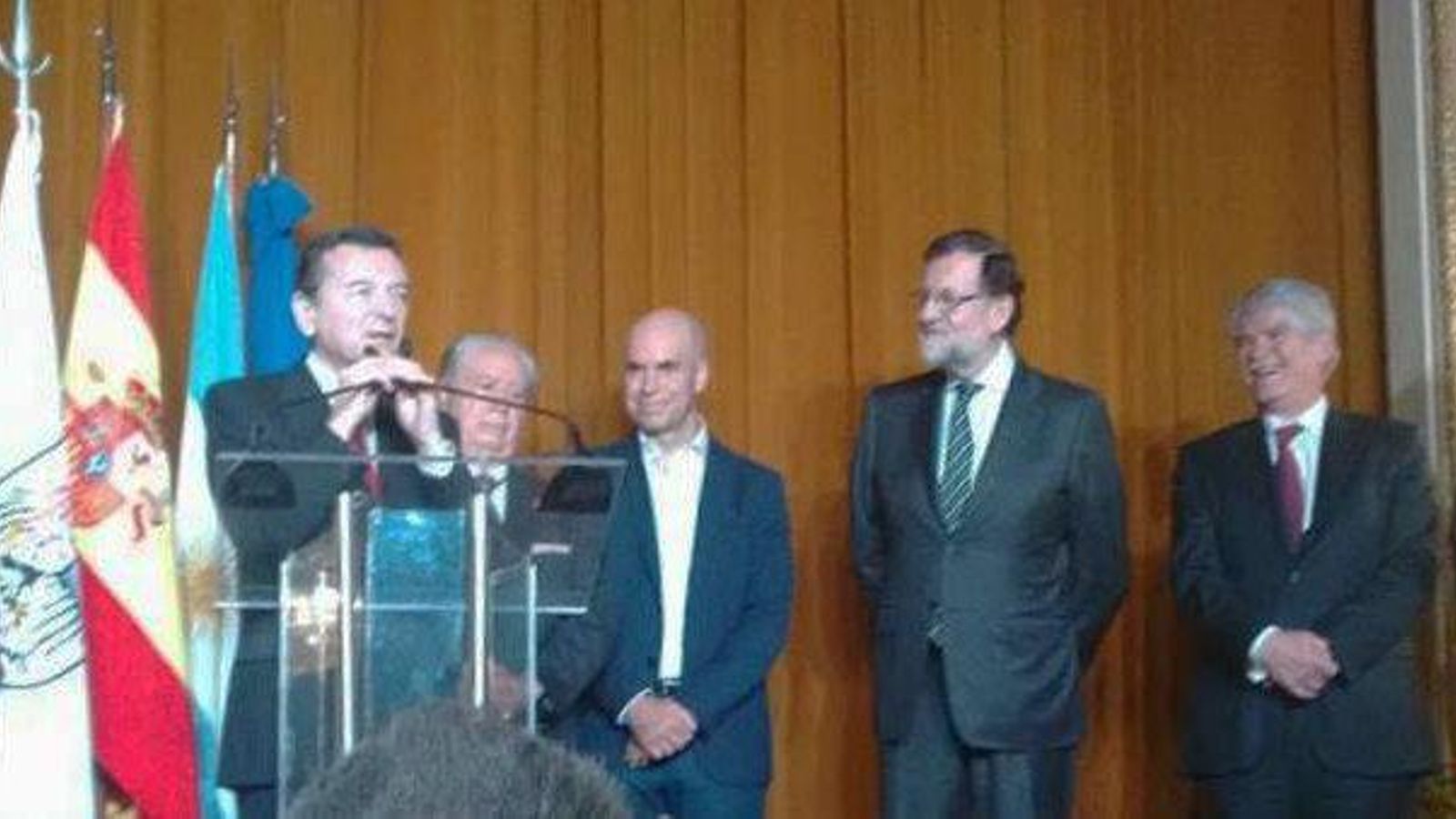 30697610_1658332587581607_2412943215649882112_n