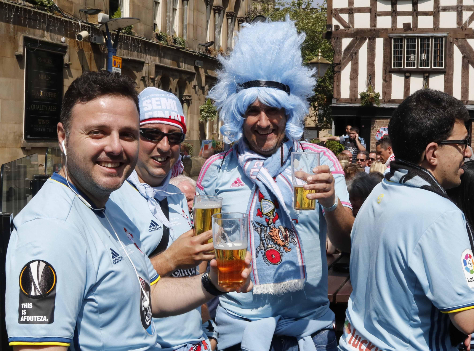 El viaje de la afición celeste a Manchester, el 11 de mayo de 2017. // J.V. Landín