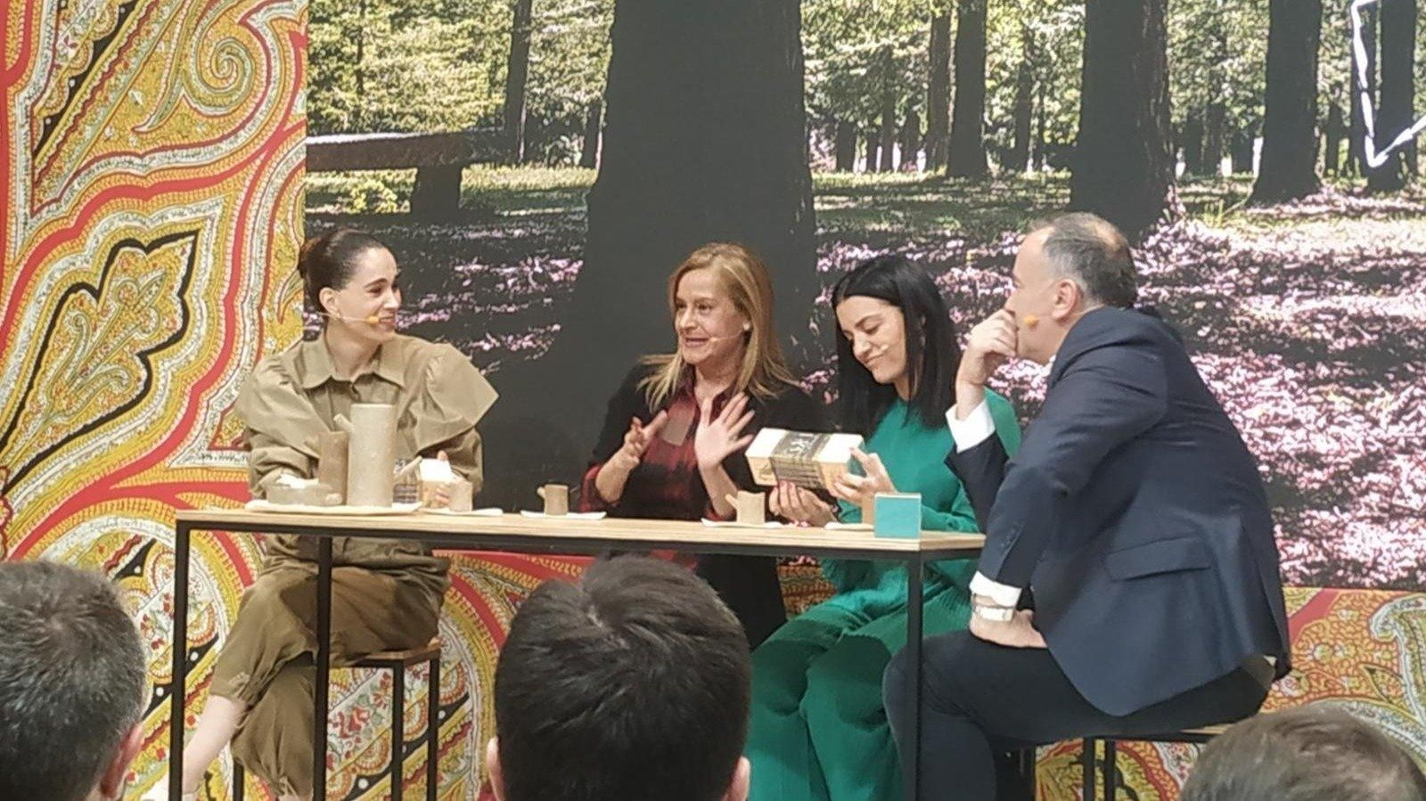 Freijeiro, Silva, Abuín y Fortes en la presentación "Sigue tu instinto" de la Diputación