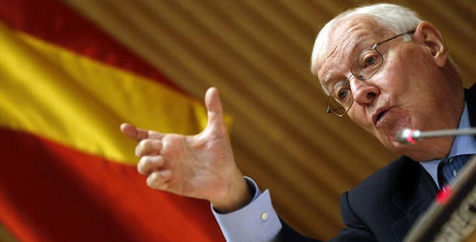 El director del Instituto, Víctor García de la Concha, ante la Comisión de Asuntos Exteriores del Congreso de los Diputados.