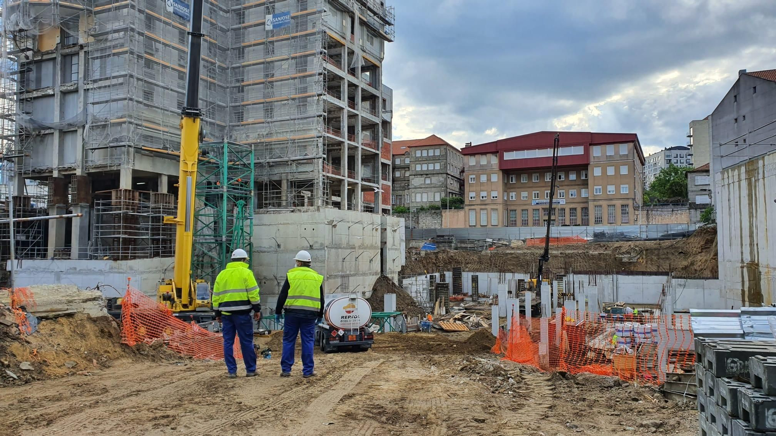 Las obras vuelven a Vigo a medio gas // JV Landín