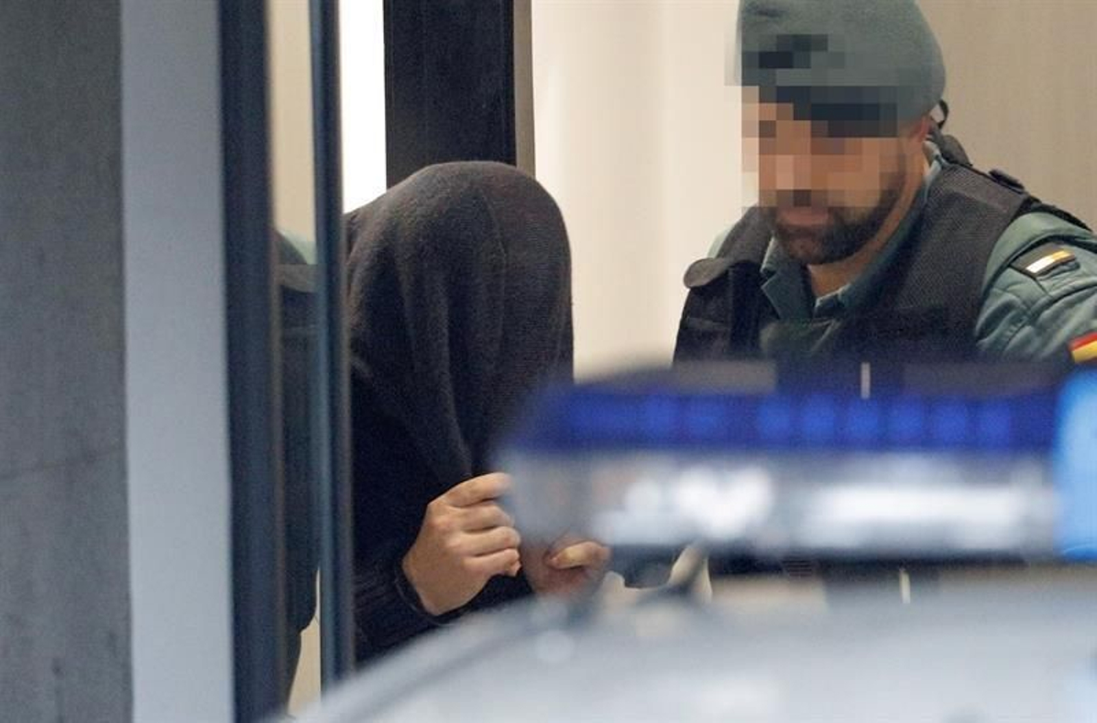 José Enrique Abuín Gey, "El Chicle", detenido por la muerte violenta de la joven Diana Quer, es trasladado por agentes de la Guardia Civil