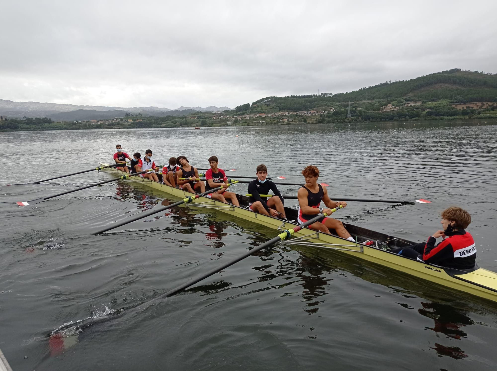 El Remo Vigo obtuvo cinco triunfos en Castrelo do Miño.