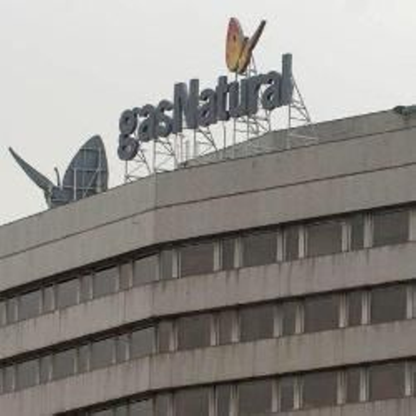 Edificio de la empresa Gas Natural (Foto: agencias)