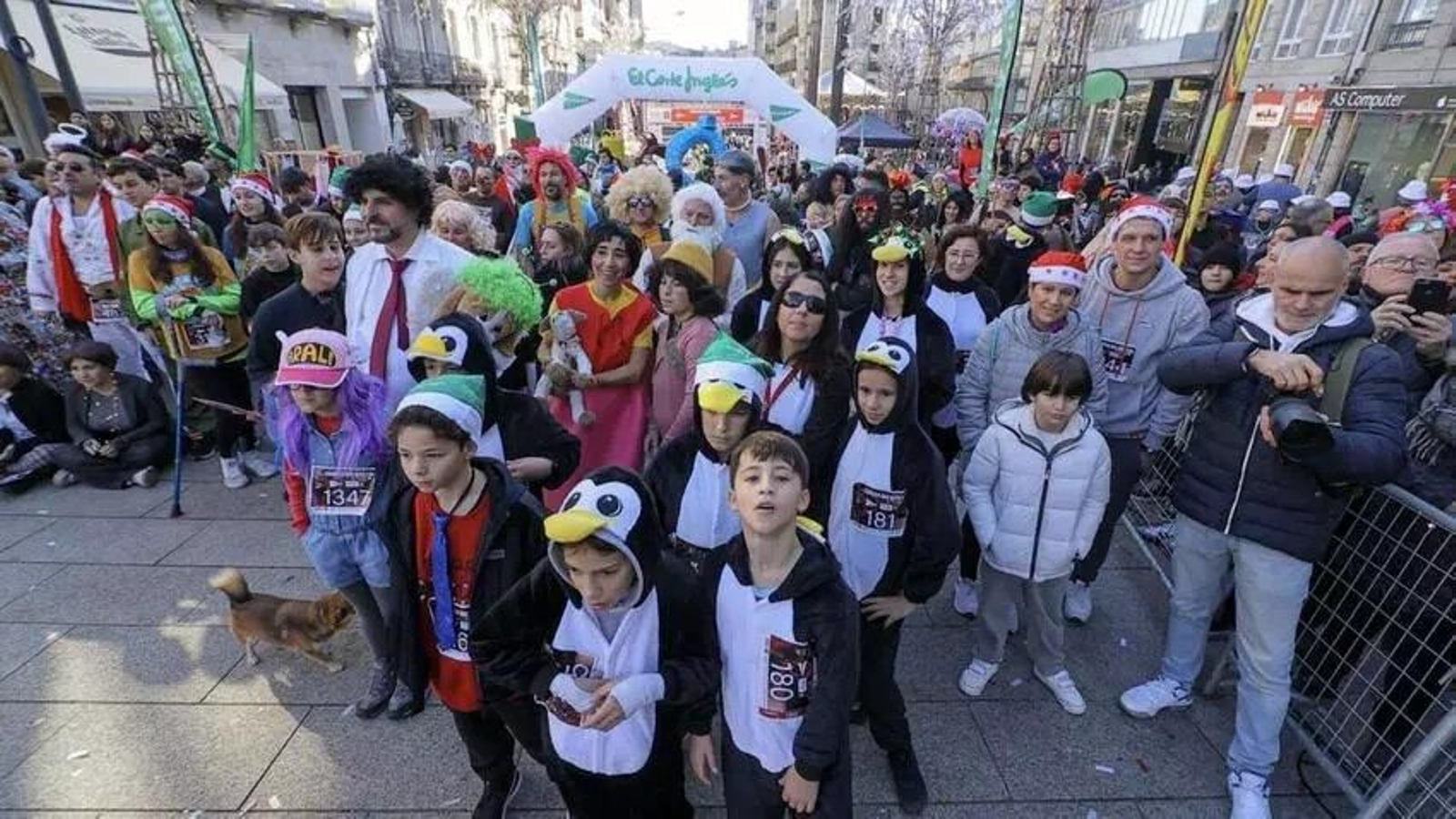 Galería | Vigo corre la San Silvestre 2024 entre multitud de disfraces