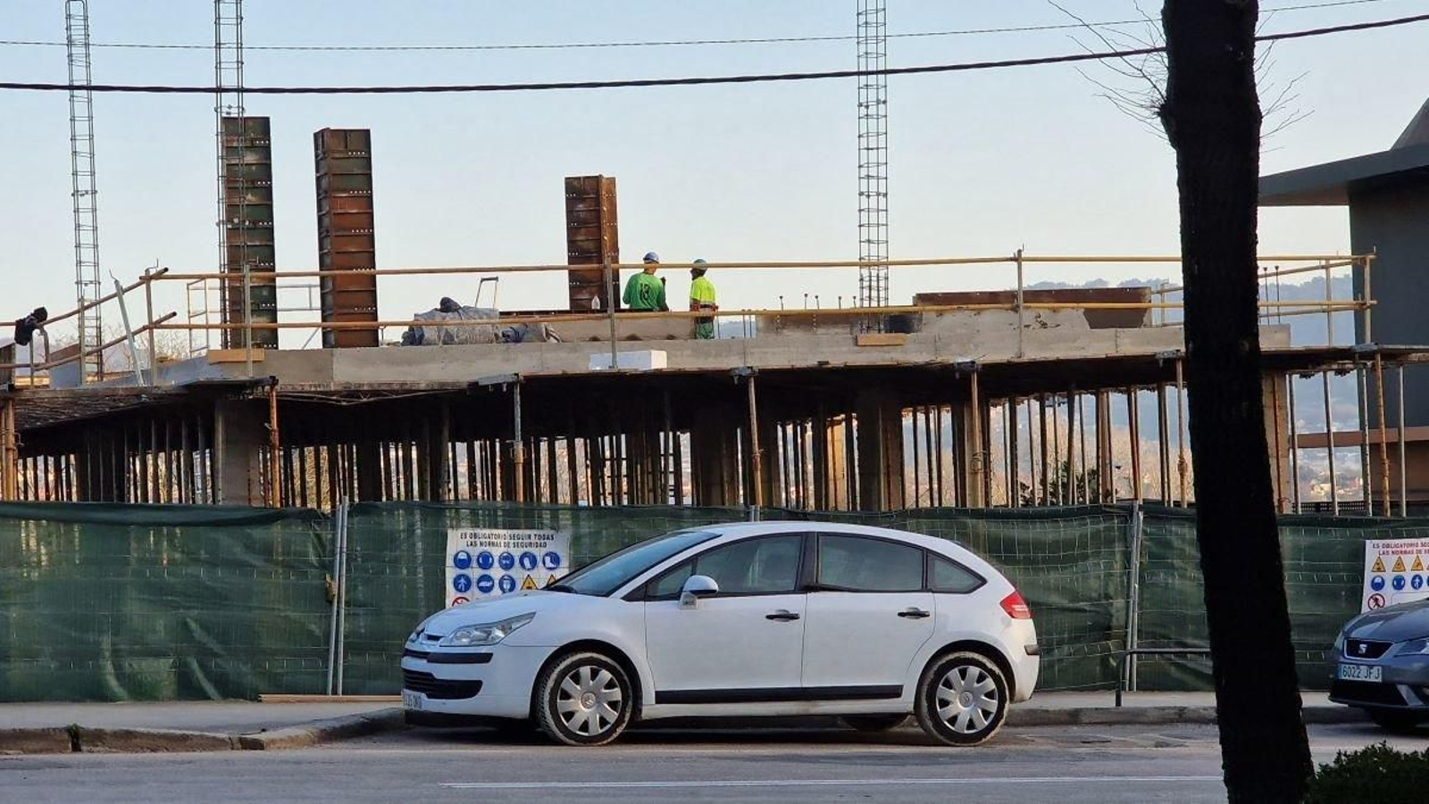 Un edificio de viviendas en construcción en Vigo.
