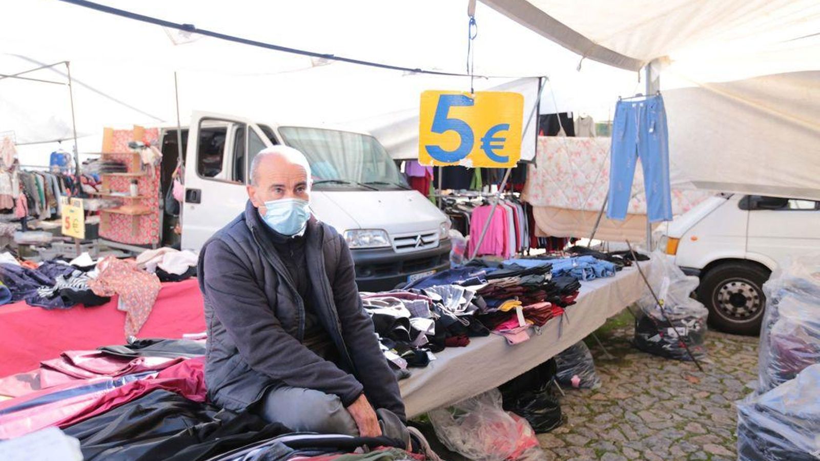 Horácio pasó la jornada sin vender nada.