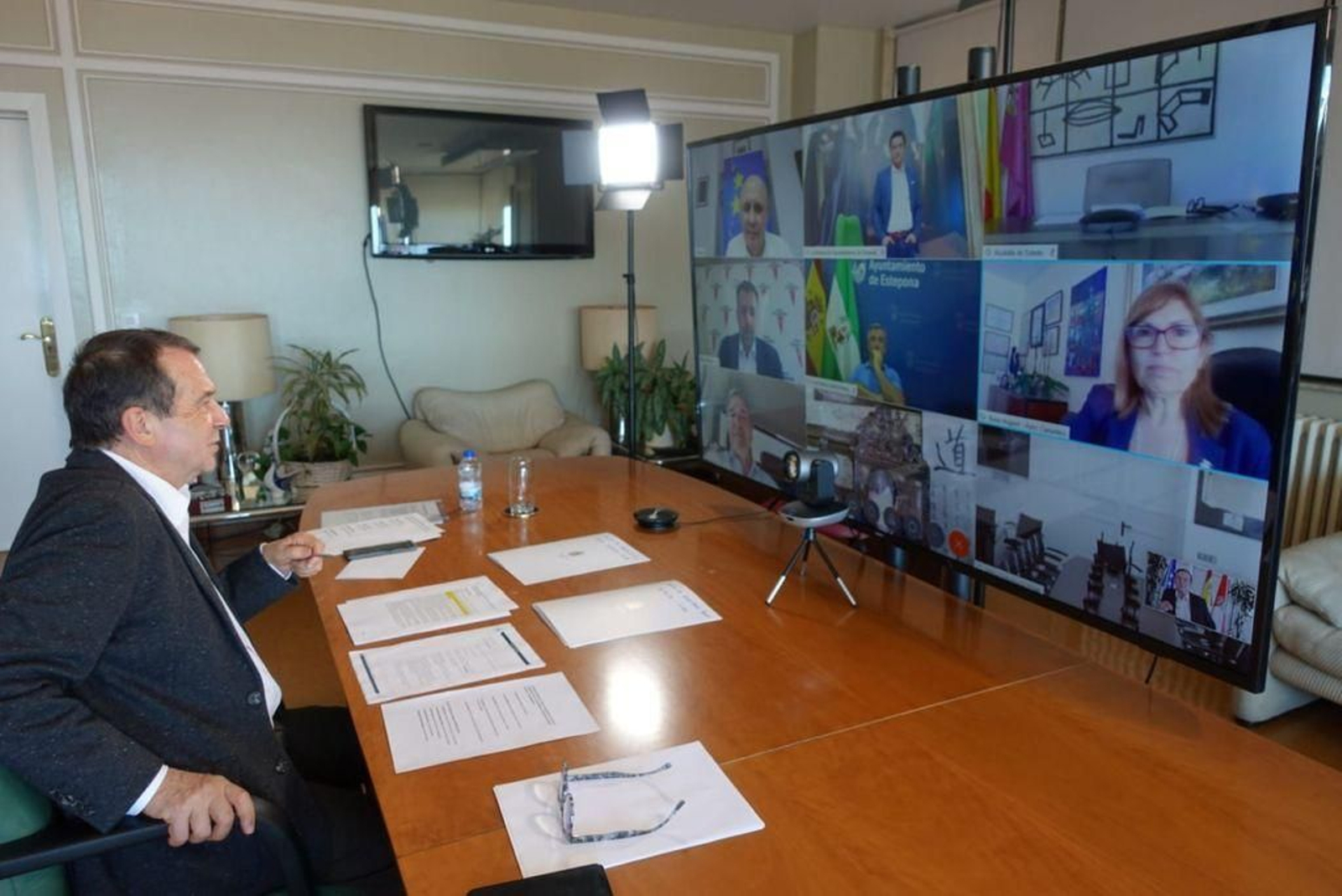 Abel Caballero, ayer en la reunión con la Junta de Gobierno de la FEMP por videoconferencia.