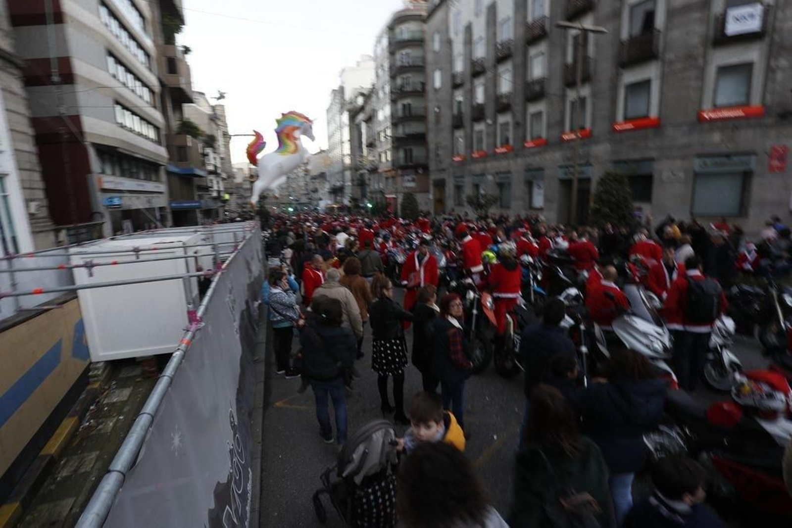 La papanoelada motera toma las calles de Vigo 41