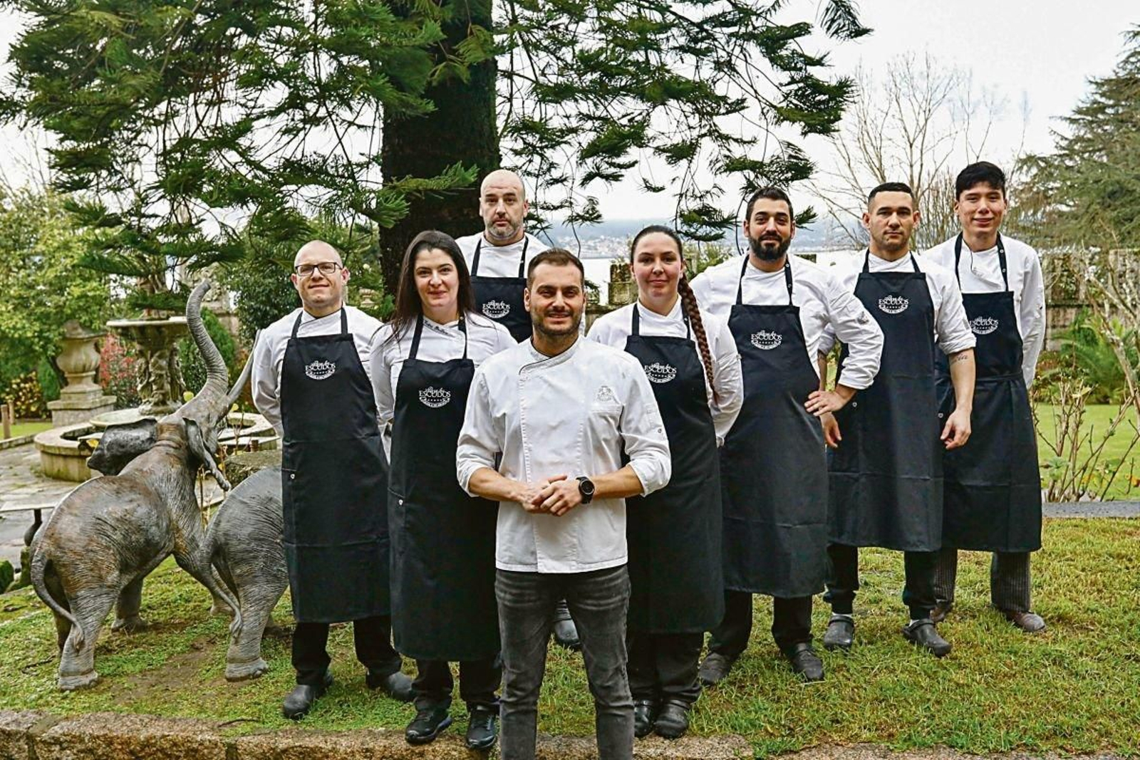 El equipo de cocina de hotel Los Escudos, que cocinará en Fin de Año para más de 150 personas.
