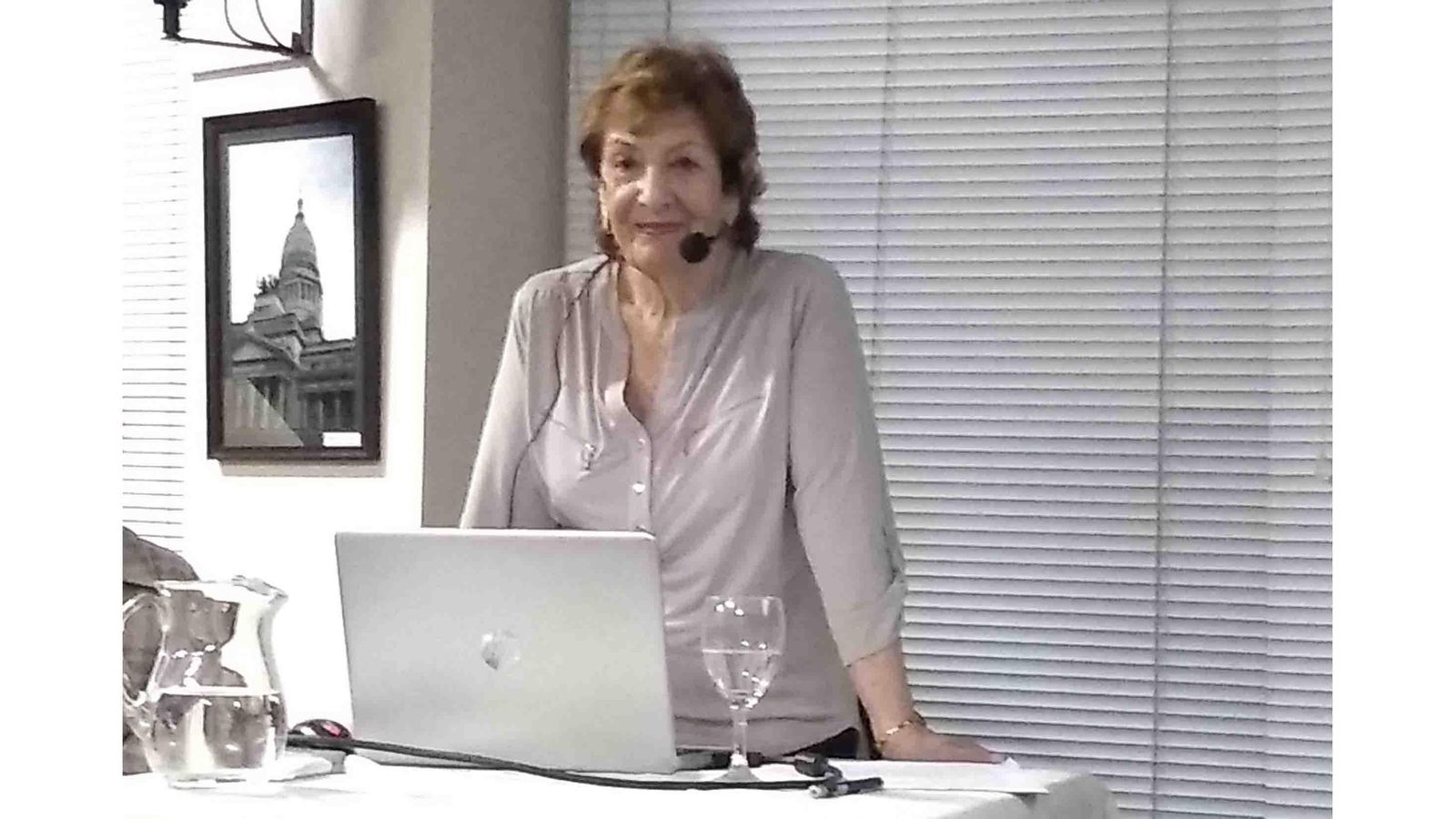 María Teresa Armas en el Centro Riojano de Buenos Aires