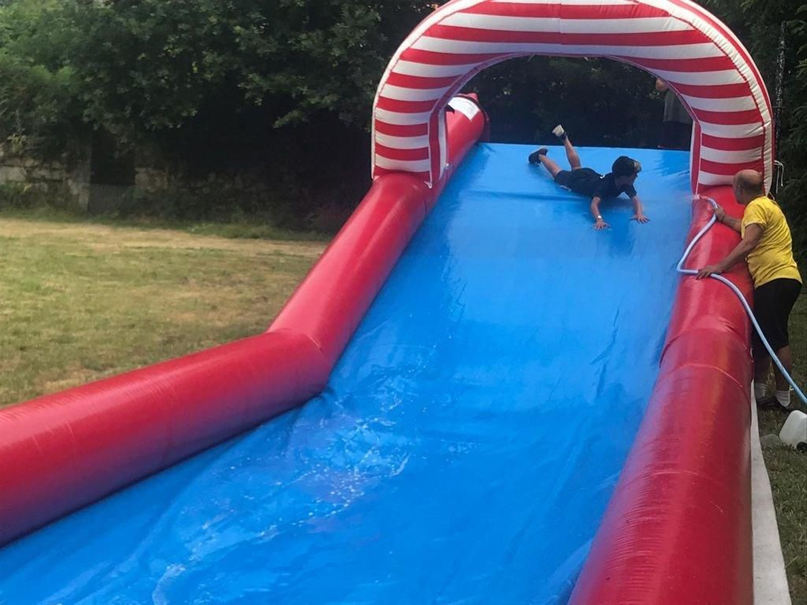 Obstáculos para a diversión dos nenos en Mondariz