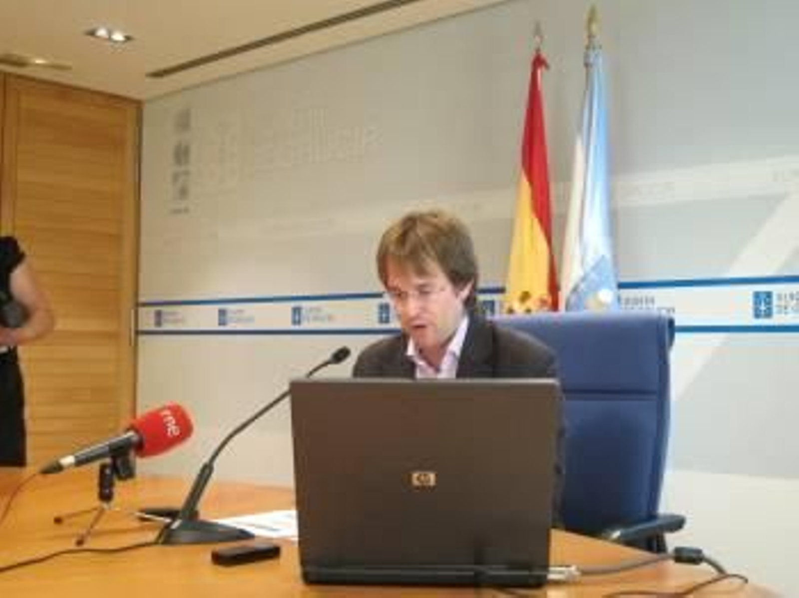 Francisco Menéndez, presidente de Augas de Galicia, en la rueda de prensa. (Foto: E.P:)