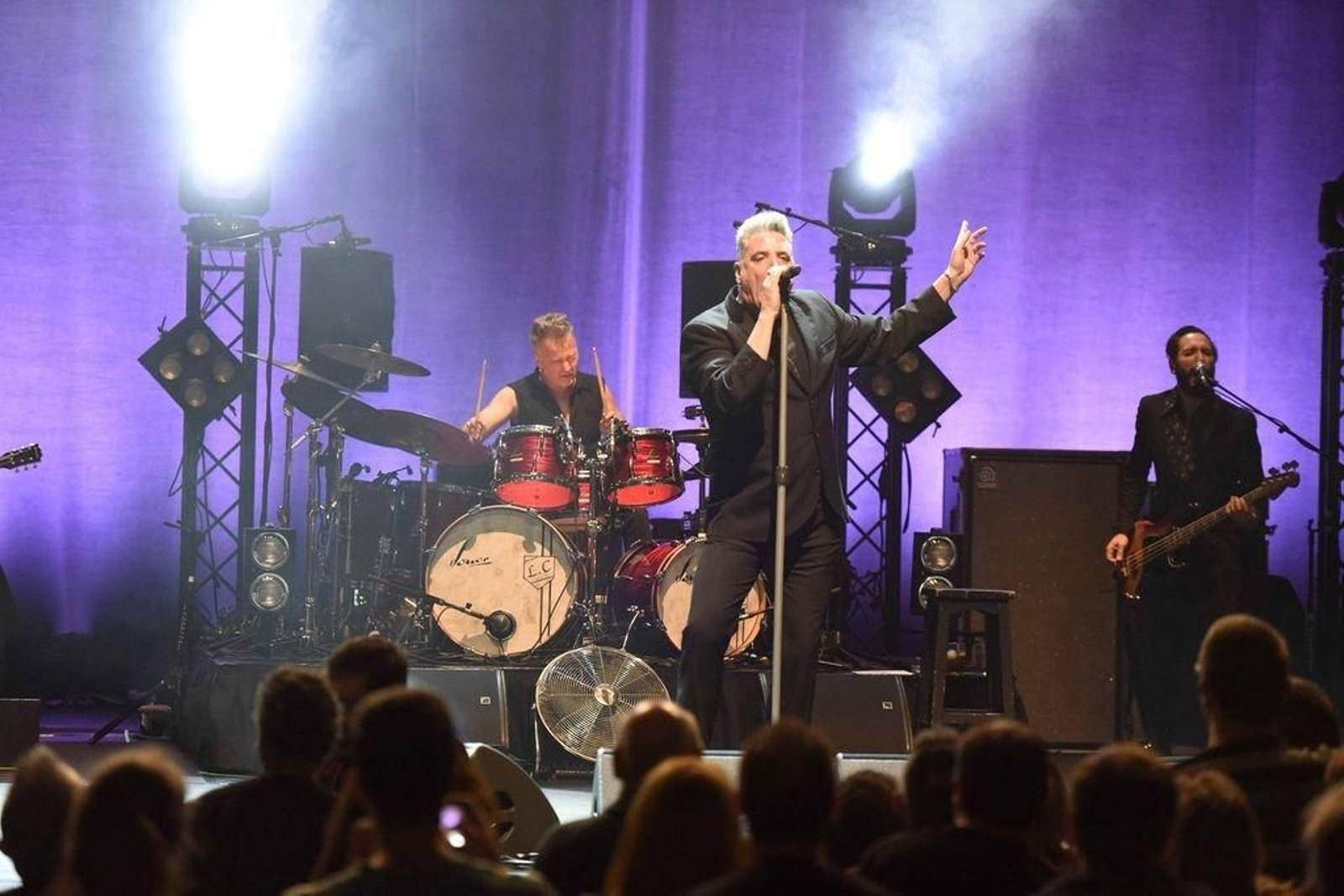 Loquillo volvió a triunfar con un público entregado