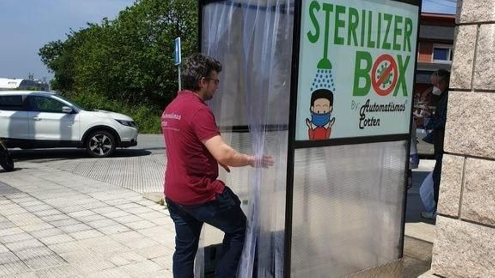 Automatismos Corten dispone de un prototipo de su cabina desinfectante.