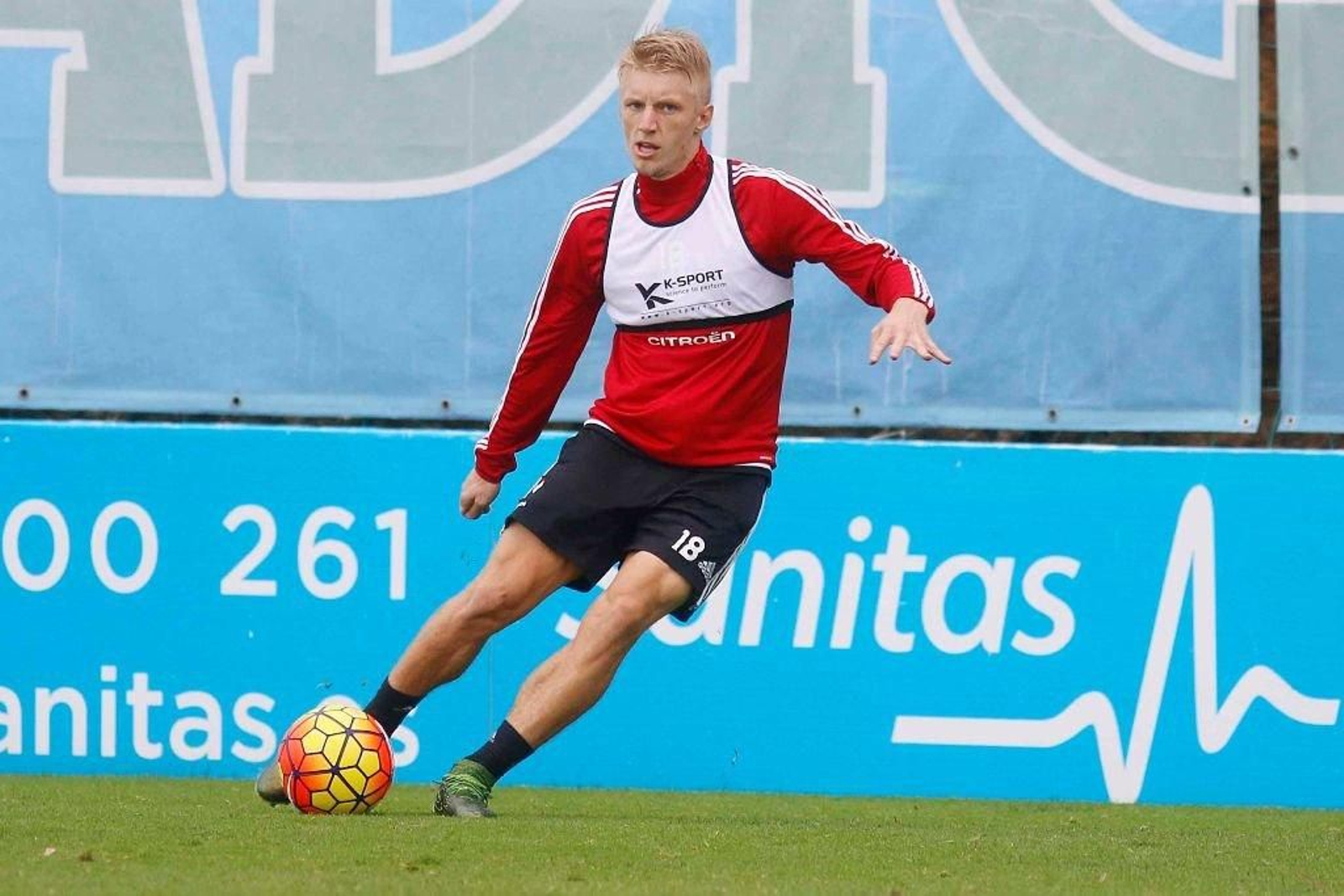 El danés Daniel Wass