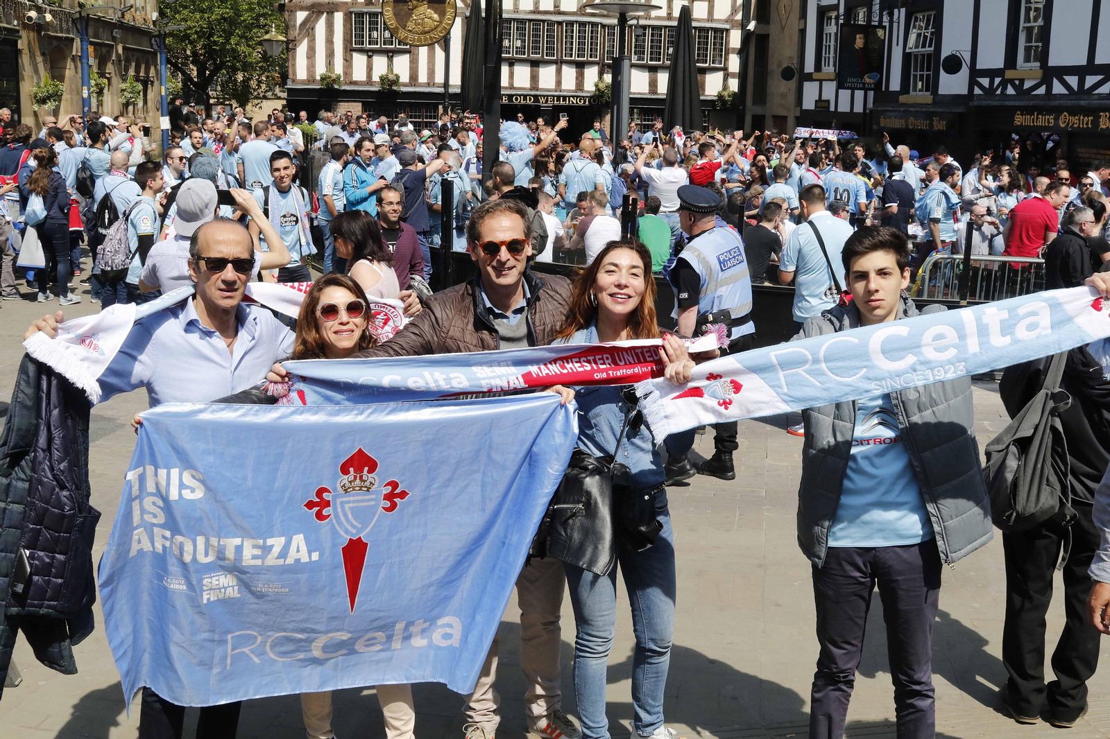 El viaje de la afición celeste a Manchester, el 11 de mayo de 2017. // J.V. Landín