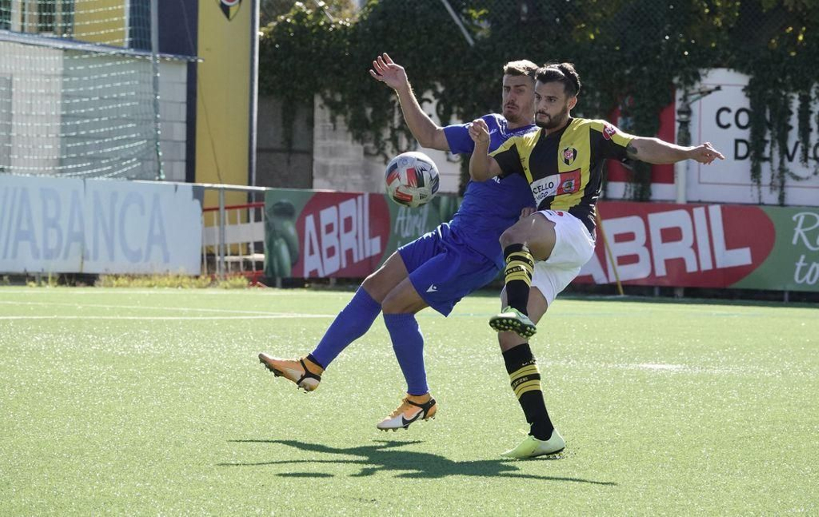 El conjunto boucense notó la diferencia de categoría con el Melilla.