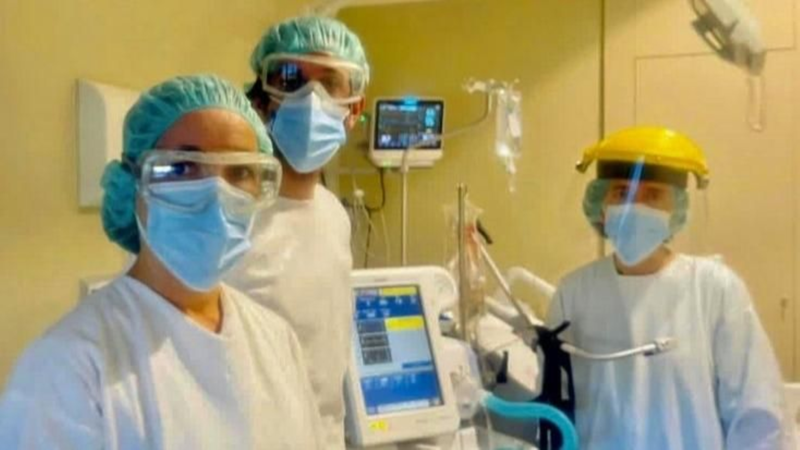 El equipo de la Unidad de Cuidados Respiratorios Intermedios.