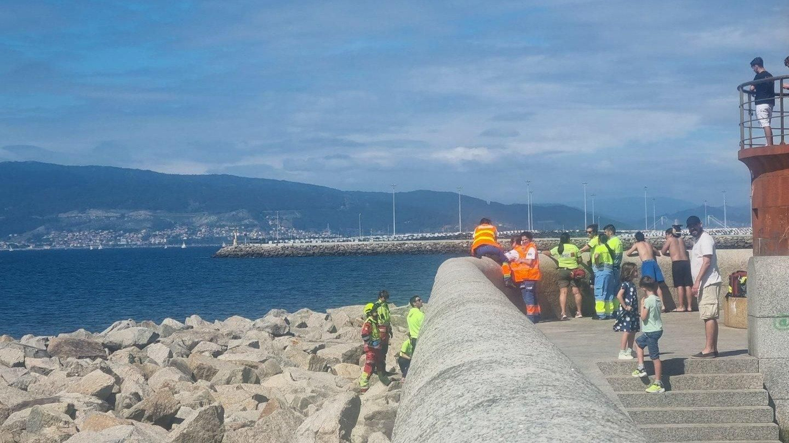 Efectivos en el lugar del suceso. // Vigoé