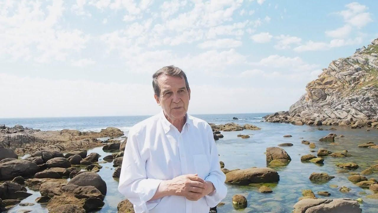 Abel Caballero se muestra especialmente satisfecho por los programas dirigidos a los escolares, como la próxima “Búsqueda del Tesoro”.