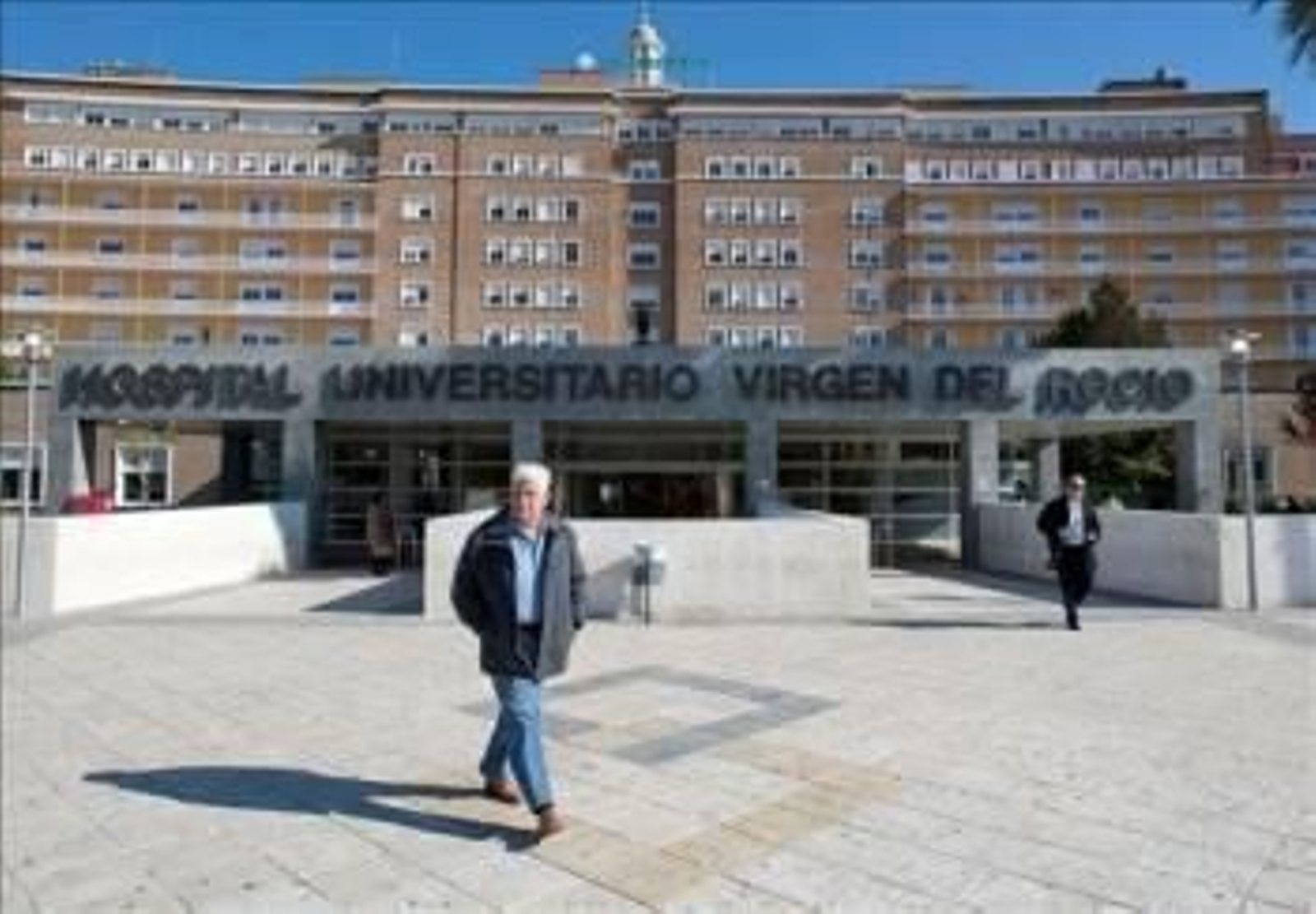 Fachada del hospital Virgen del Rocío de Sevilla.