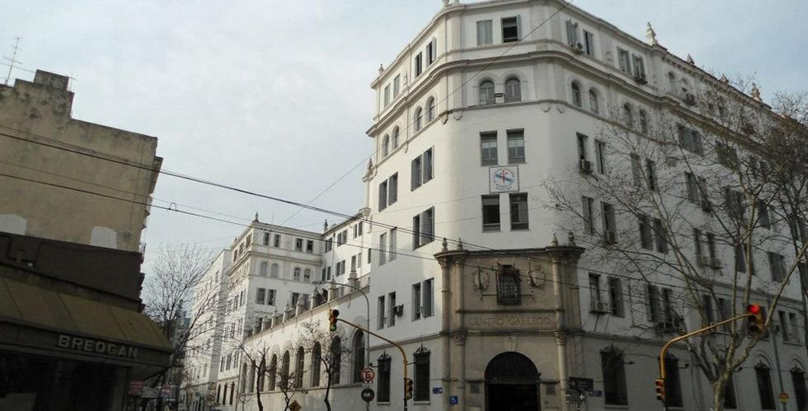 Fachada del Centro Gallego de Buenos Aires