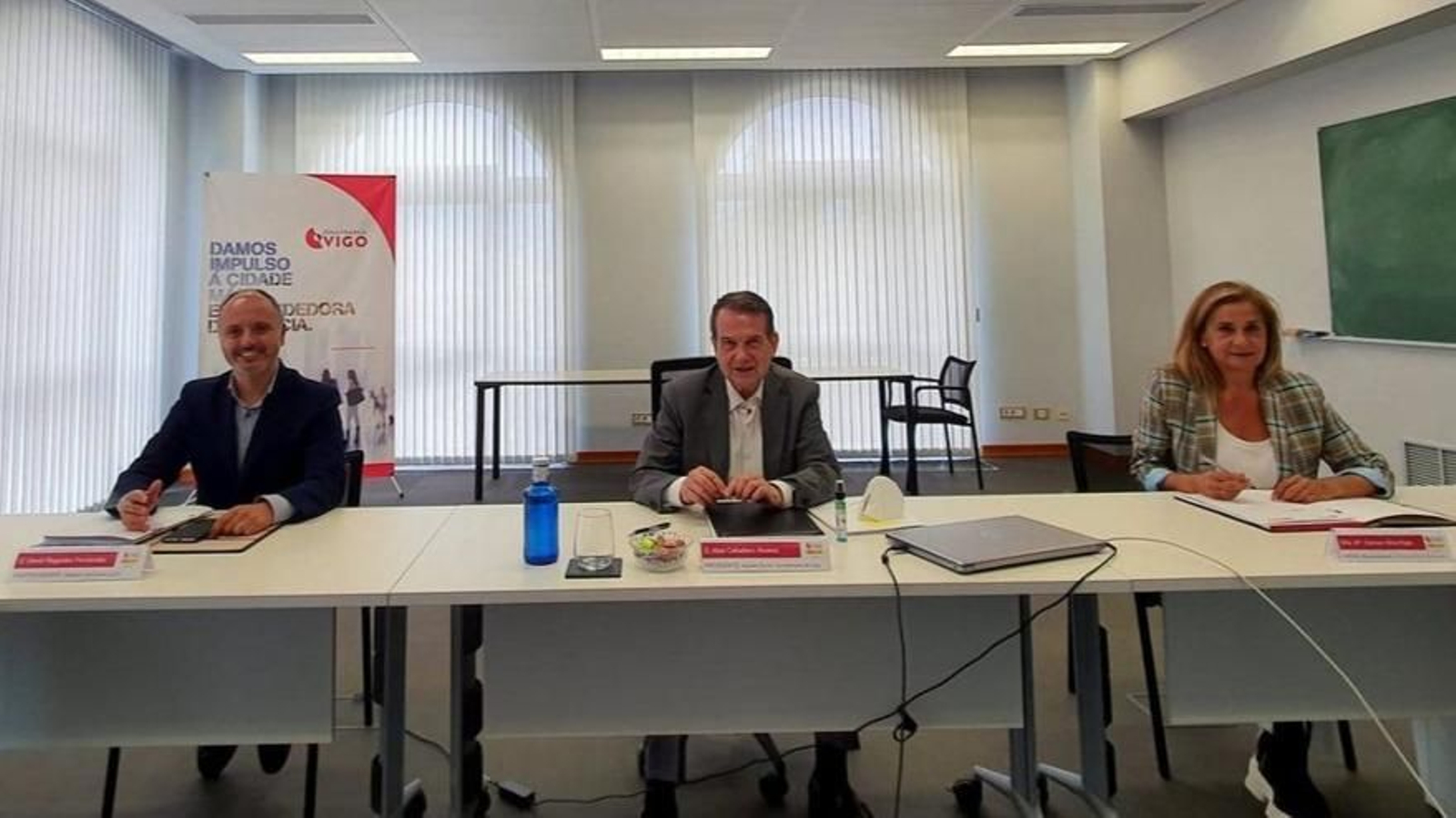 El pleno de CZF se realizó de forma telemática, salvo Regades, Caballero y Silva.