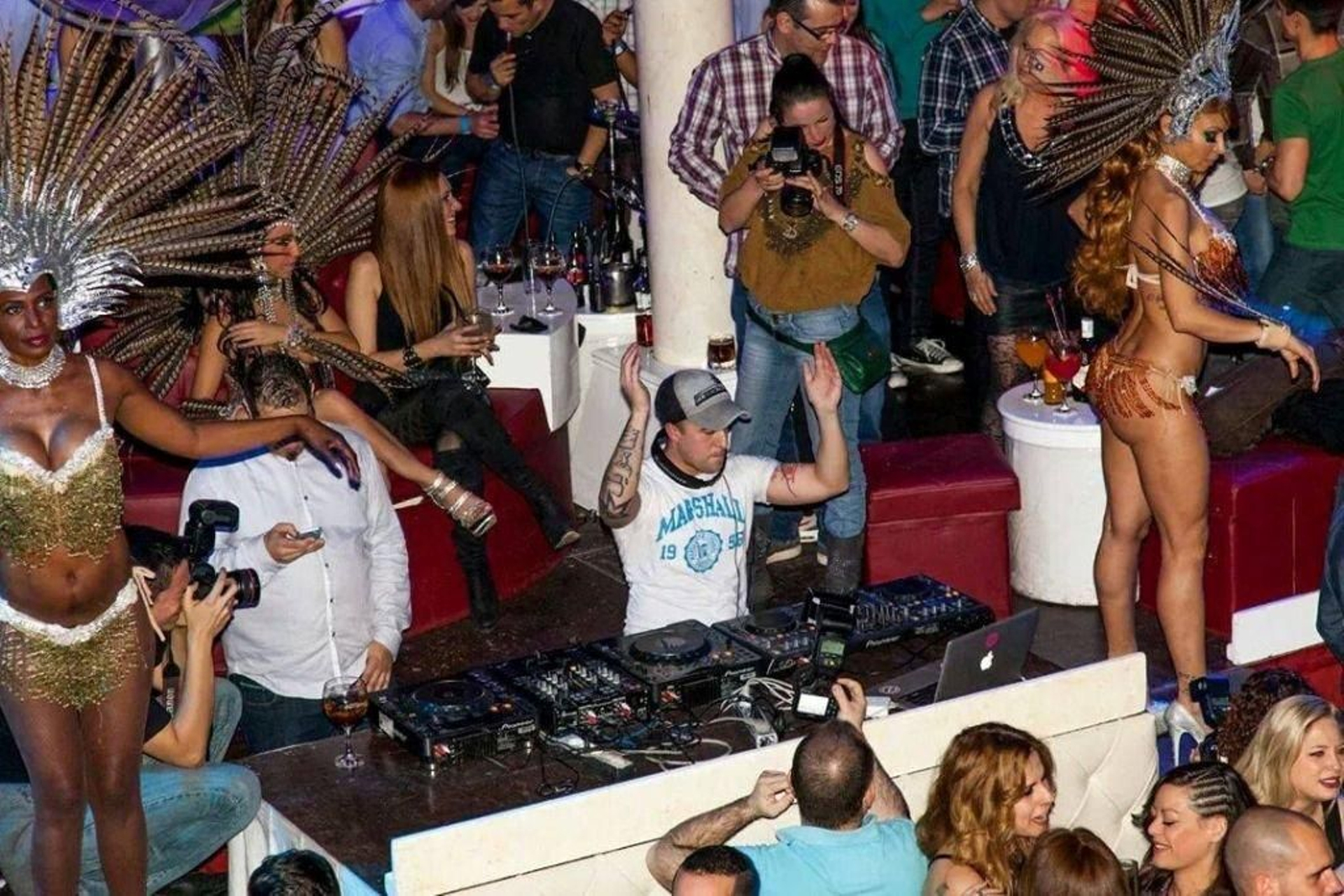 El cañicense Samuel Dj, 'Samray' en plena 'faena'.