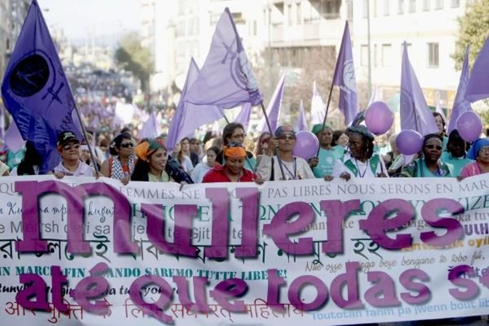 Vista de algunas de las personas que participaron en la marcha. (Foto: Salvador Sas)