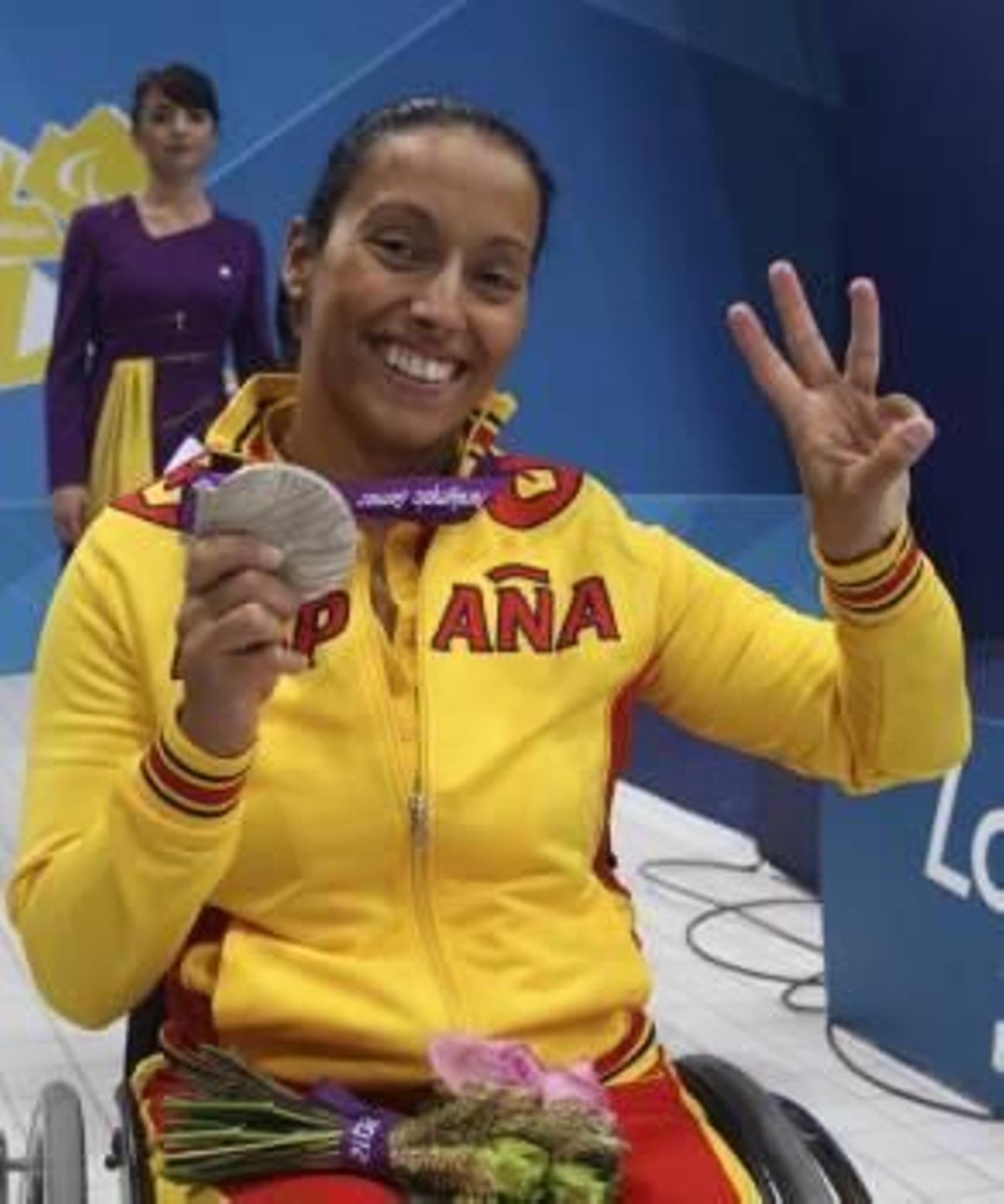 Perales, con la presea de plata. (Foto: PAULINO ORIBE)